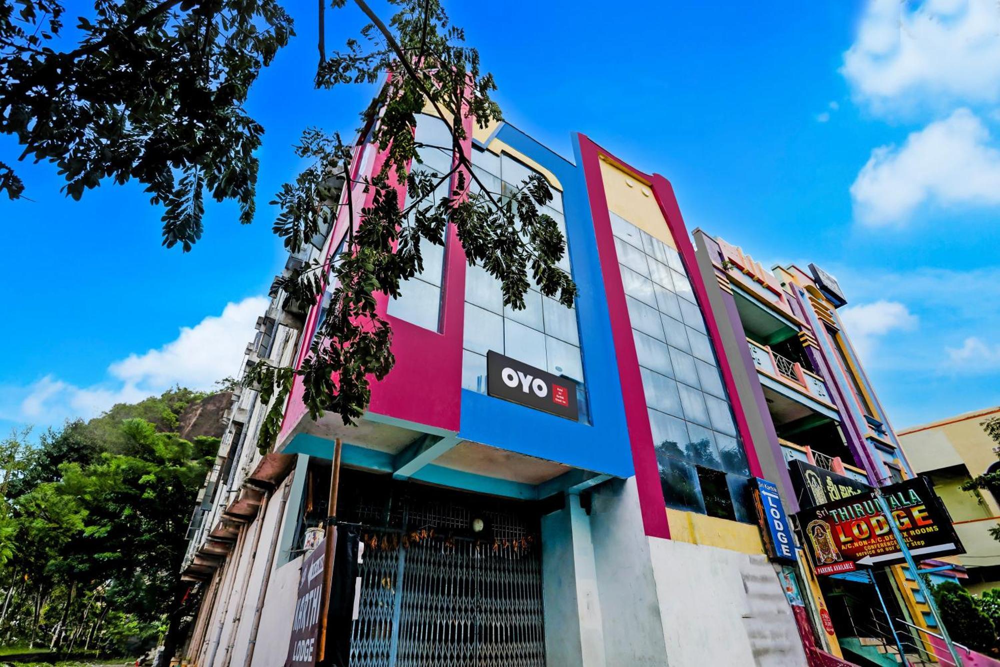 Spot On Sri Karthik Grand Inn Warangal Exterior photo